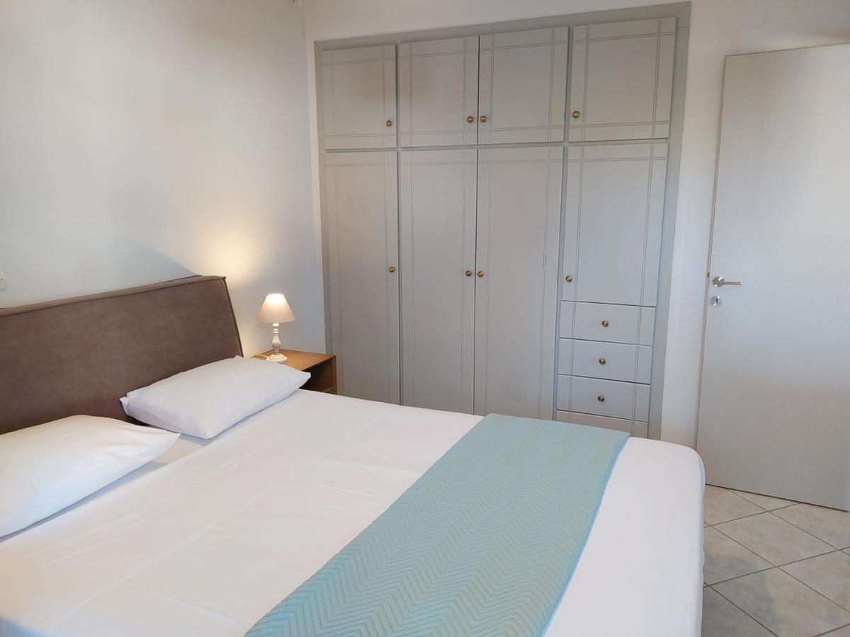 Blue Yard Apartments Kalamata Extérieur photo
