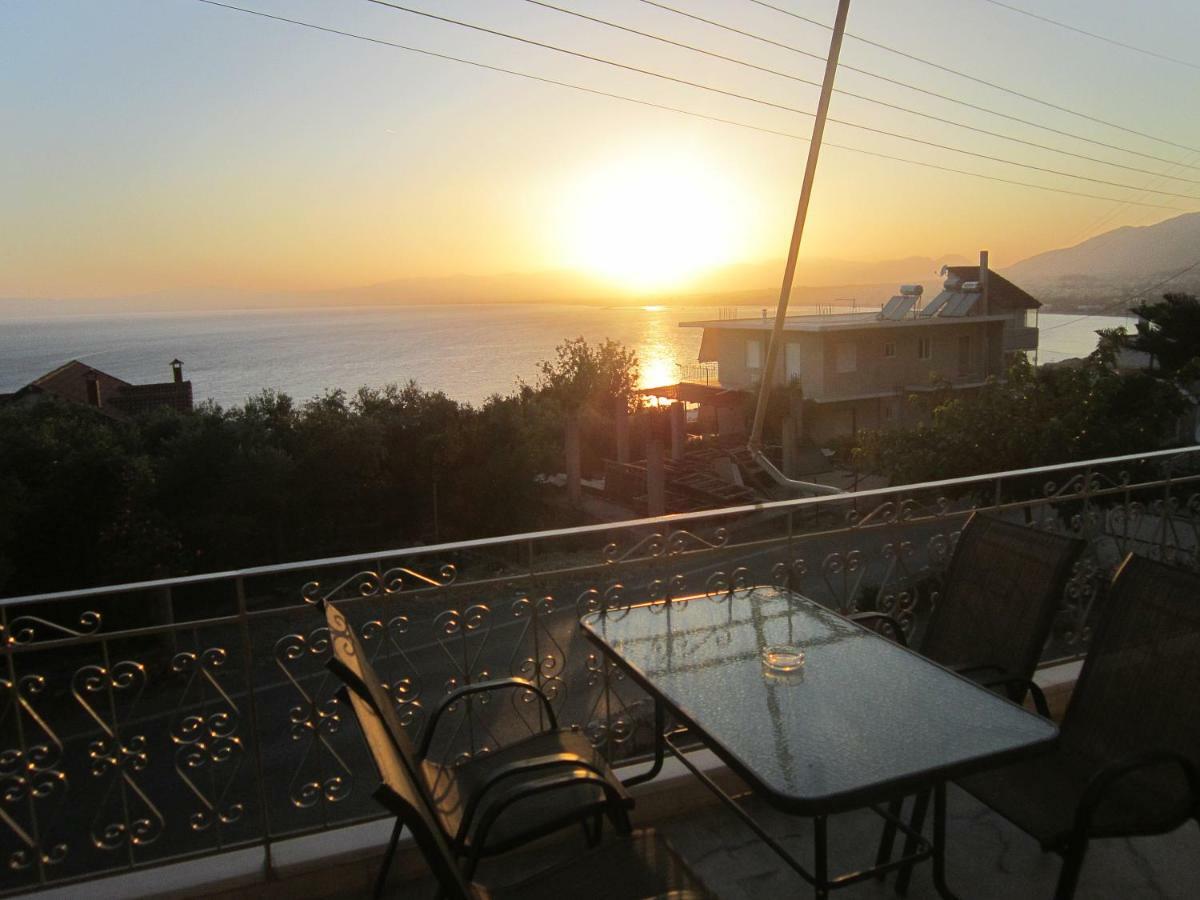 Blue Yard Apartments Kalamata Extérieur photo