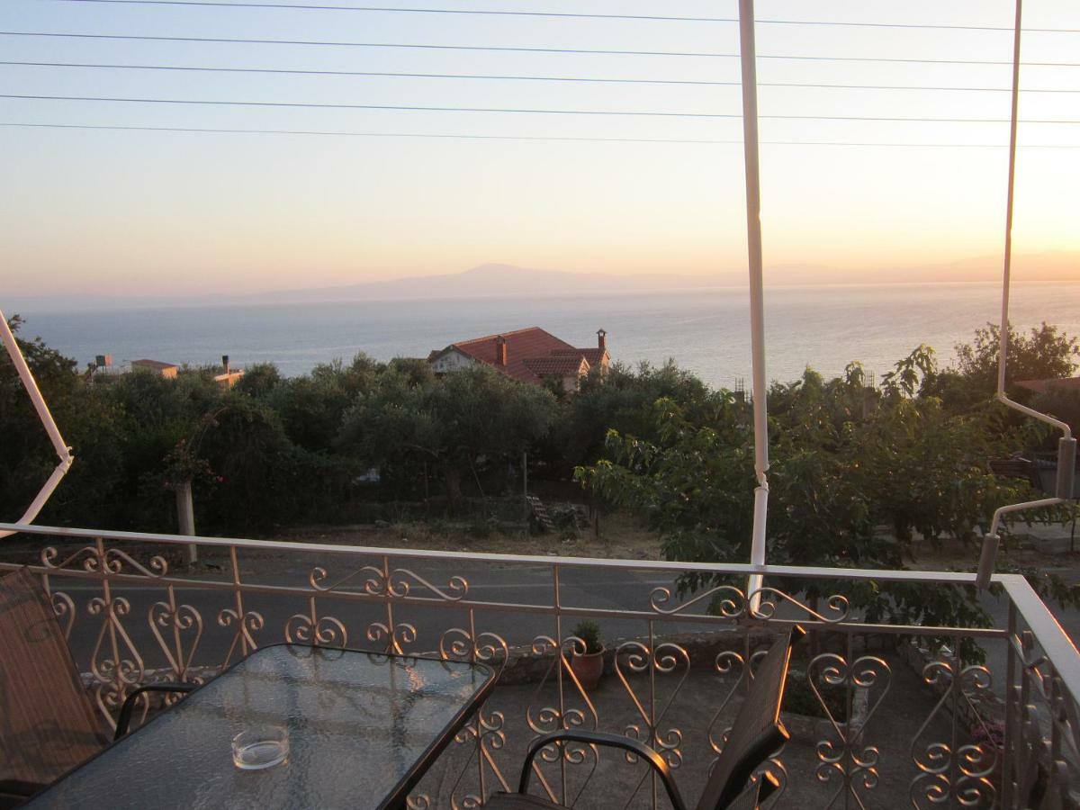 Blue Yard Apartments Kalamata Extérieur photo