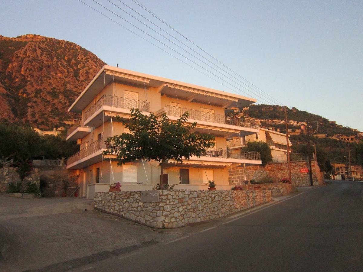 Blue Yard Apartments Kalamata Extérieur photo