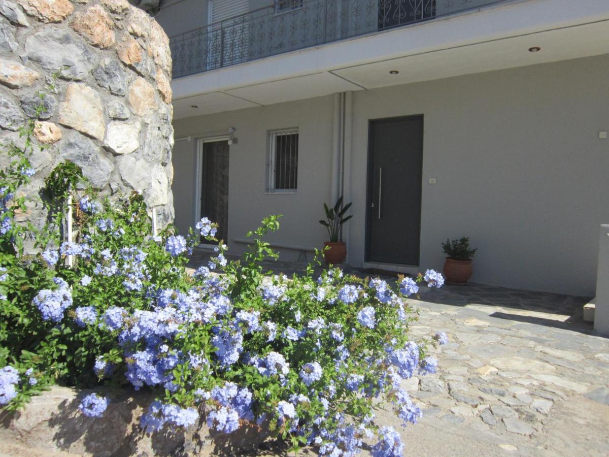 Blue Yard Apartments Kalamata Extérieur photo